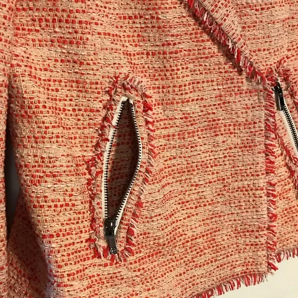 Women's Tweed Blazer Jacket in Pink & Cream Tailored Transition
Size 8 Fringed - Picture 5 of 10